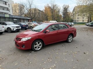 2011 Toyota Corolla X (E140, E150) Рестайлинг, красный, 695000 рублей, вид 1
