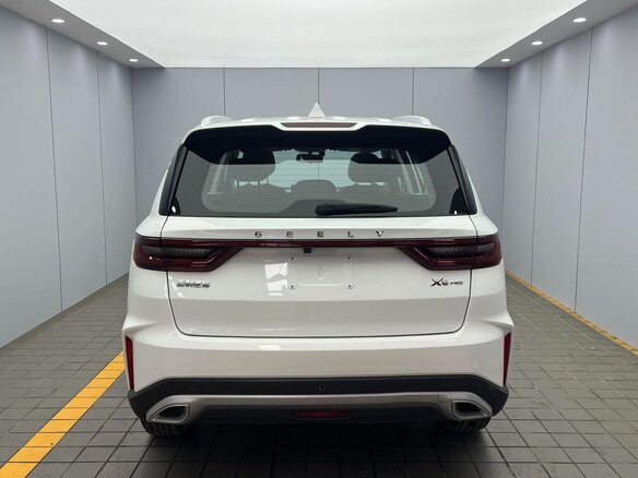 2023 Geely Vision X6 Pro, белый, 1105000 рублей - вид 5