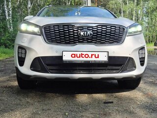 2019 Kia Sorento III Prime Рестайлинг, белый, 2850000 рублей, вид 2