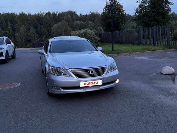 2007 Lexus LS Long 460 L IV, серебристый, 900000 рублей - вид 5