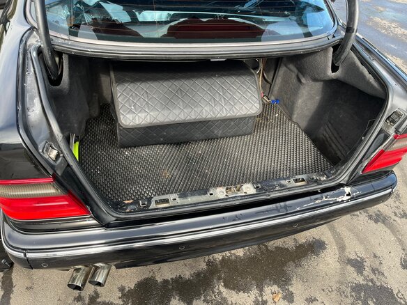 2000 Mercedes-Benz E-Класс 240 II (W210, S210) Рестайлинг, чёрный, 600000 рублей - вид 12