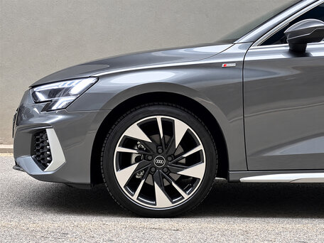 2023 Audi A3 35 TFSI IV (8Y), серый, 1945000 рублей, вид 3