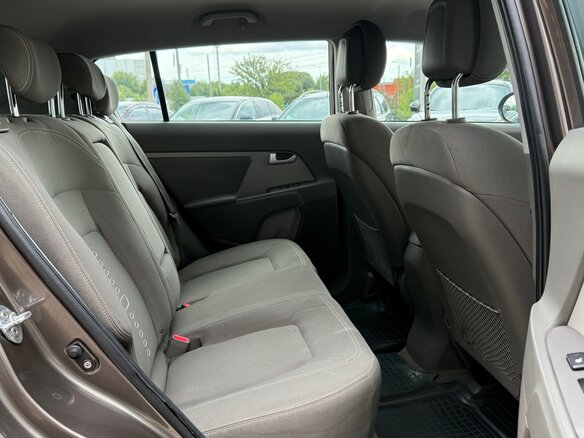 2011 Kia Sportage III, коричневый, 1235000 рублей - вид 13