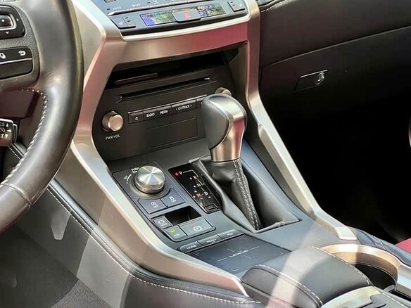 2020 Lexus NX 200 I Рестайлинг, белый, 2764000 рублей - вид 25