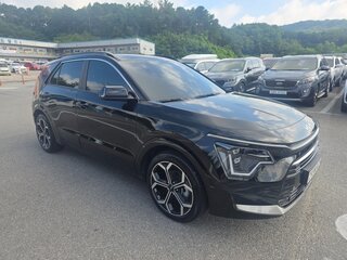 2022 Kia Niro II, чёрный, 1950000 рублей, вид 2