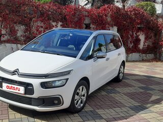 2017 Citroen C4 Picasso II Рестайлинг, белый, 1350000 рублей, вид 1