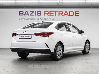 2021 Hyundai Solaris II Рестайлинг, белый, 1200000 рублей, вид 5