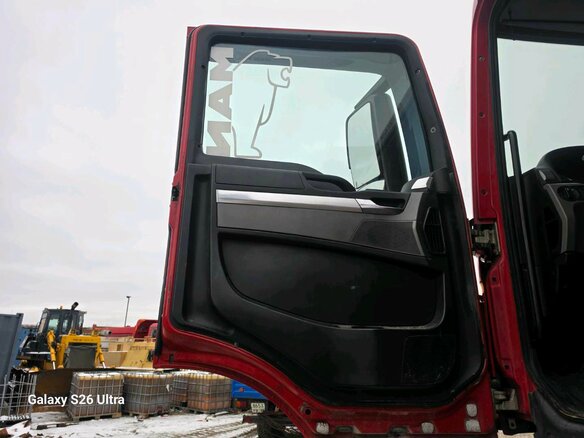 2020 MAN TGS, красный, 6259500 рублей - вид 8