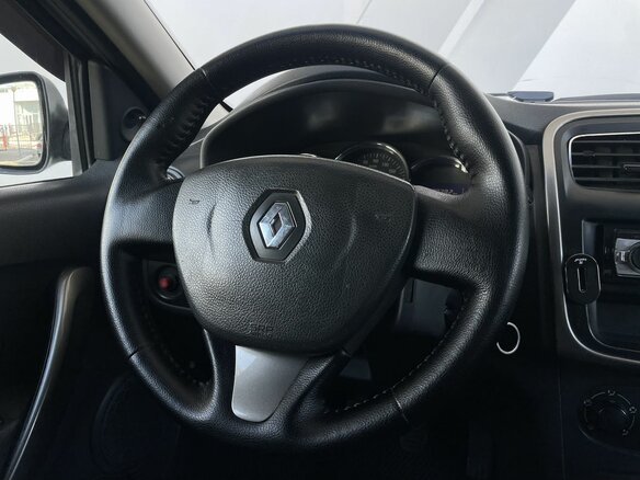 2018 Renault Logan II, белый, 327000 рублей - вид 12