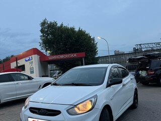 2013 Hyundai Solaris I, белый, 478000 рублей, вид 2