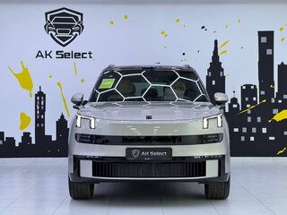 2026 Lynk & Co 900, бежевый, 7490000 рублей, вид 2