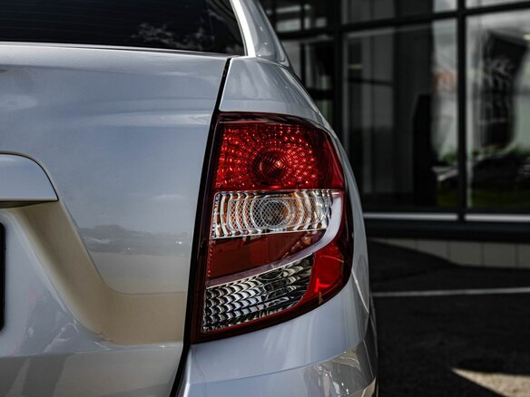2026 Lada (ВАЗ) Granta I Рестайлинг, серебристый, 1121000 рублей - вид 11