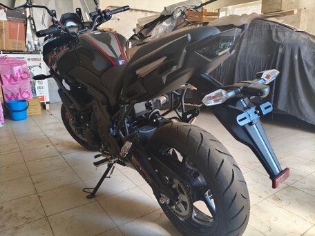 2021 Kawasaki Versys 650, чёрный, 900000 рублей, вид 4