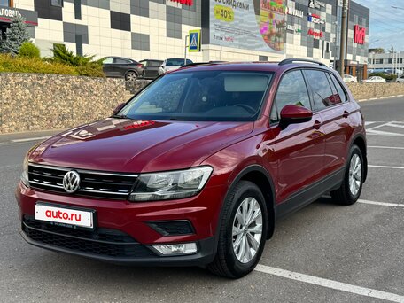 2017 Volkswagen Tiguan II, красный, 2035000 рублей, вид 1