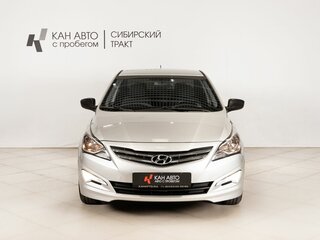 2015 Hyundai Solaris I Рестайлинг, серебристый, 1160000 рублей, вид 2