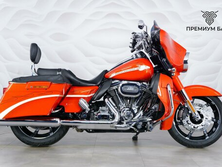 2010 Harley-Davidson CVO Street Glide, красный, 1290000 рублей, вид 1