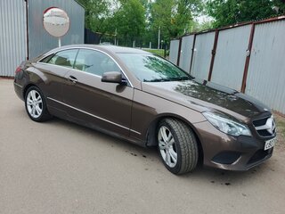 2014 Mercedes-Benz E-Класс 200 IV (W212, S212, C207) Рестайлинг, коричневый, 1400000 рублей, вид 1