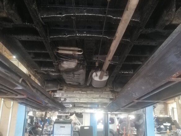 2009 Ford Transit, серебристый, 1100000 рублей - вид 18