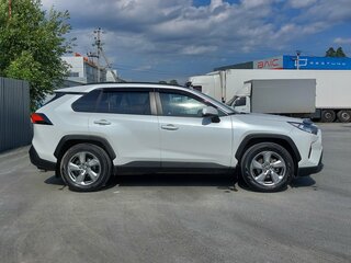 2021 Toyota RAV4 V (XA50), белый, 3689000 рублей, вид 4