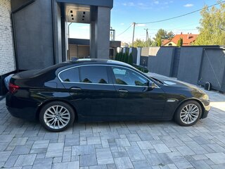 2015 BMW 5 серии 530d xDrive VI (F10/F11/F07) Рестайлинг, чёрный, 2600000 рублей, вид 3