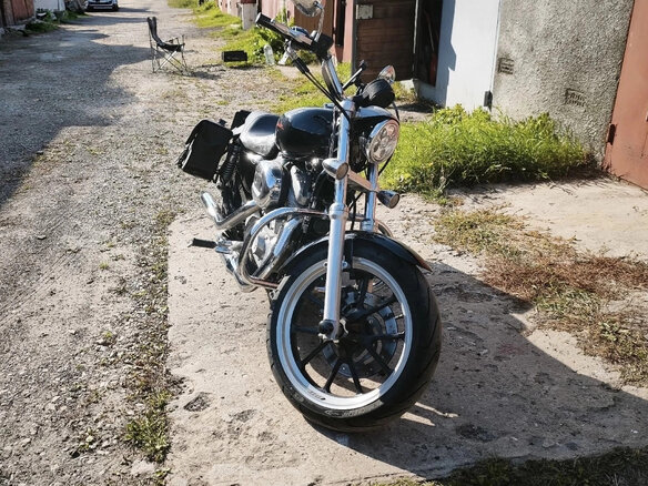 2011 Harley-Davidson Sportster 883, чёрный, 560000 рублей - вид 1