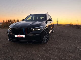 2019 BMW X5 30d IV (G05/G18), чёрный, 5400000 рублей, вид 3
