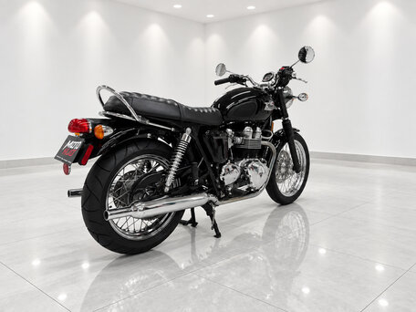 2007 Triumph Bonneville T100, чёрный, 472799 рублей, вид 4