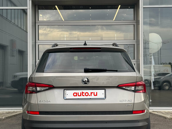 2019 Skoda Kodiaq I, серебристый, 1950000 рублей - вид 3