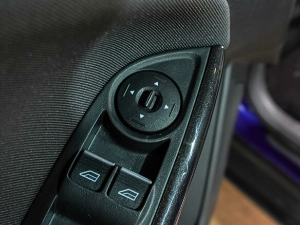 2015 Ford Focus III Рестайлинг, синий, 1149000 рублей - вид 18