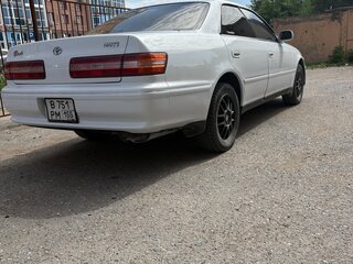 1998 Toyota Mark II VIII (X100), белый, 750000 рублей, вид 5