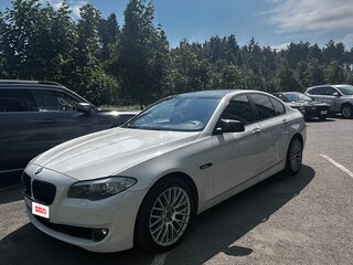 2013 BMW 5 серии 520i VI (F10/F11/F07), белый, 1400000 рублей, вид 1