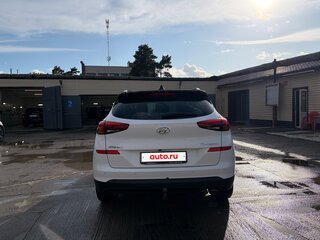 2019 Hyundai Tucson III Рестайлинг, белый, 2050000 рублей, вид 4