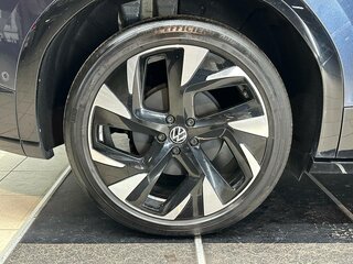 2022 Volkswagen ID.6 Crozz, синий, 4940000 рублей, вид 5