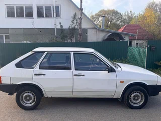 1989 Lada (ВАЗ) 2109, белый, 105000 рублей, вид 3