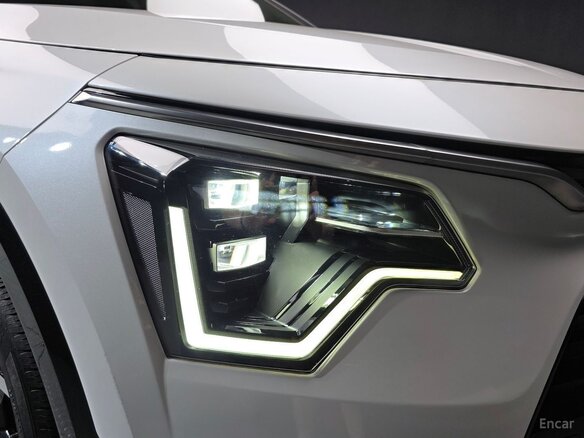 2023 Kia Niro II, белый, 2098000 рублей - вид 30