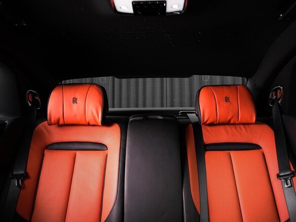 2025 Rolls-Royce Ghost Extended II Рестайлинг (Series II), оранжевый, 44000000 рублей - вид 8
