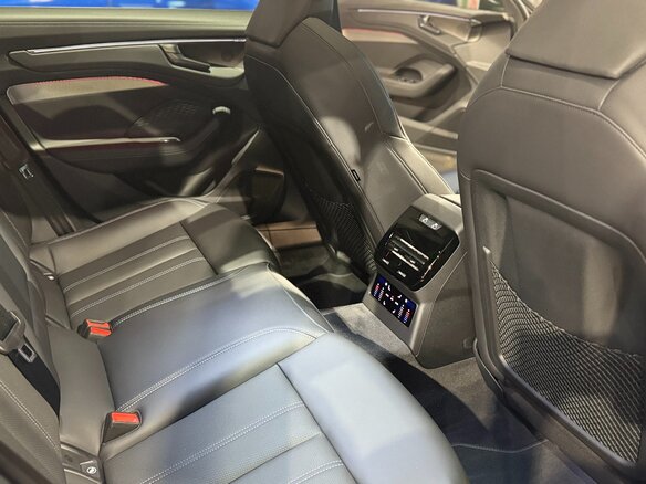 2026 Audi A6 VI (C9), серый, 8200000 рублей - вид 19