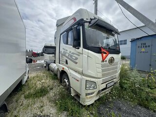 2022 FAW J6 CA4251, белый, 5090000 рублей, вид 1