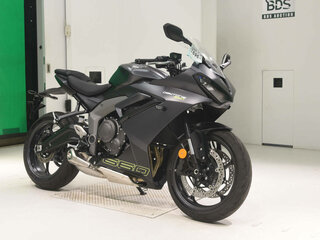 2025 Triumph Daytona 660, чёрный, 950000 рублей, вид 3