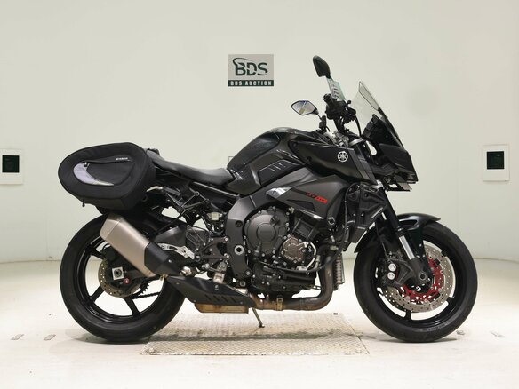 2017 Yamaha MT-10, чёрный, 1100000 рублей - вид 5