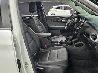 2022 Chevrolet TrailBlazer III, белый, 1780004 рублей, вид 4