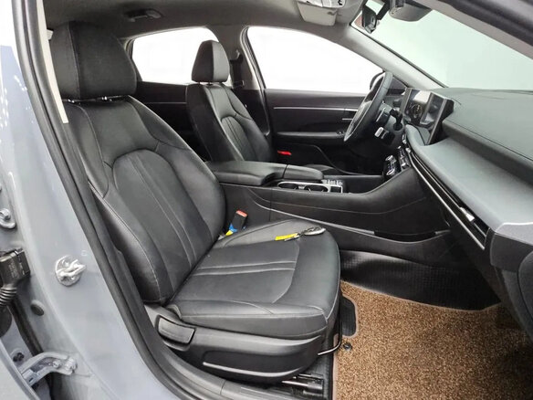 2024 Hyundai Sonata VIII (DN8) Рестайлинг, серебристый, 2210000 рублей - вид 5