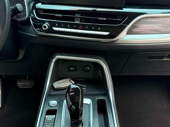 2023 Haval H6 II Рестайлинг, чёрный - вид 18