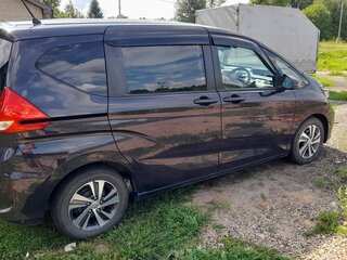 2023 Honda Freed II Рестайлинг, синий, 1950000 рублей, вид 3