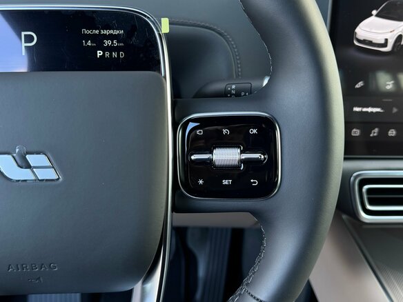 2026 Li Auto (Lixiang) L9 52.3 kWh I Рестайлинг, белый, 11990000 рублей - вид 17