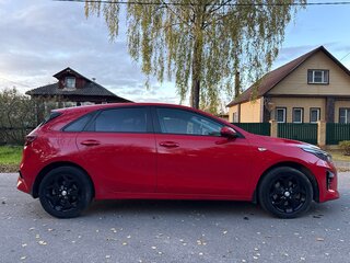 2018 Kia Ceed III, красный, 1560000 рублей, вид 5