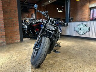 2022 Harley-Davidson Sportster S, чёрный, 1500000 рублей, вид 4