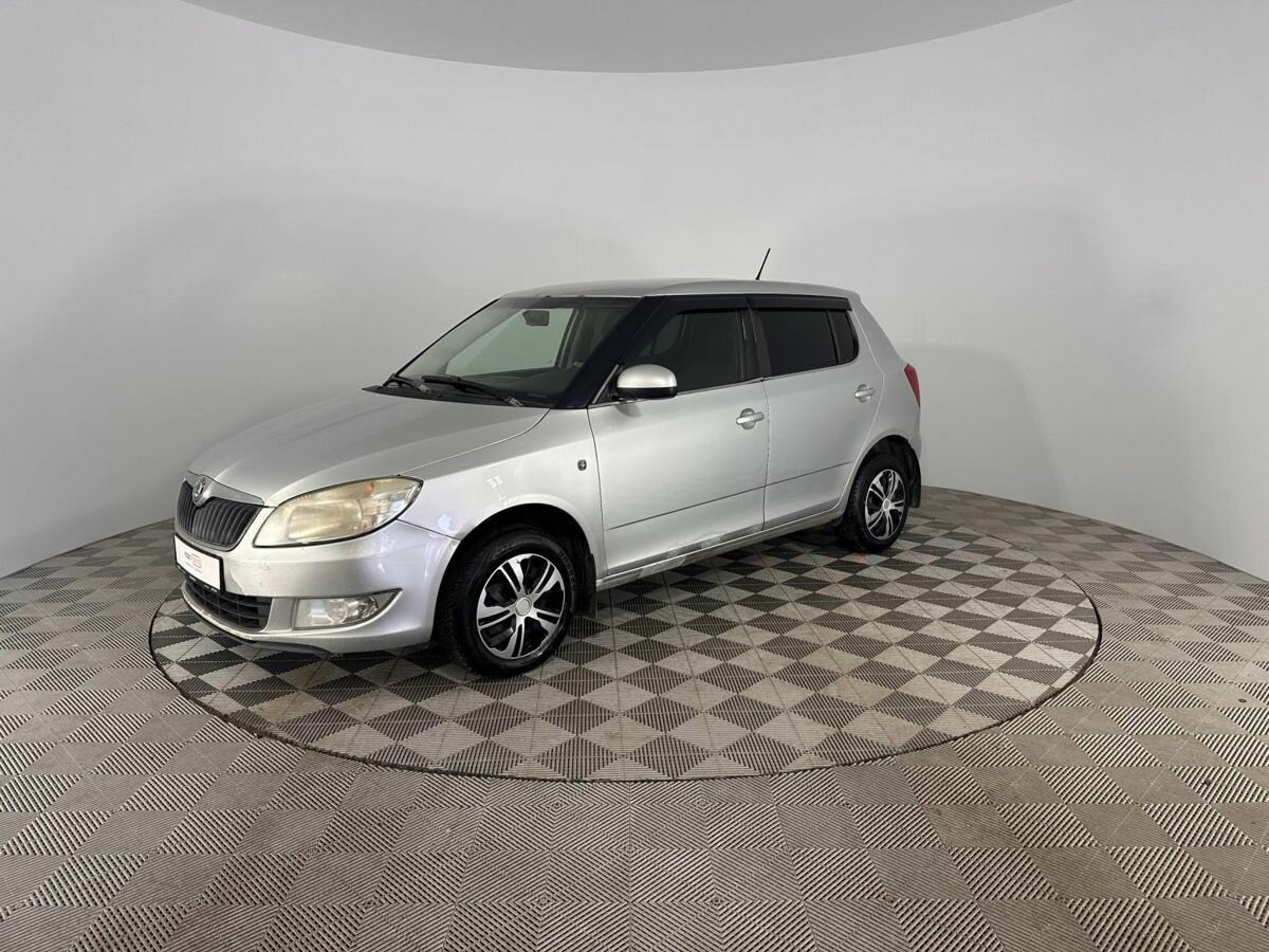Открыть фотографии: Skoda Fabia II Рестайлинг