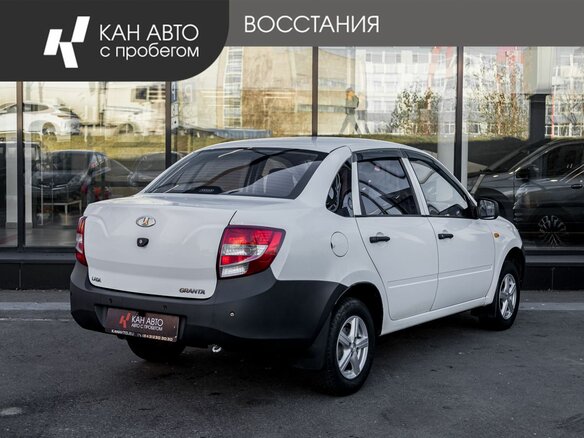 2012 Lada (ВАЗ) Granta I, белый, 285000 рублей - вид 2