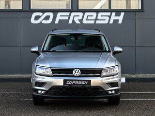 2019 Volkswagen Tiguan II, серебристый, 2349000 рублей, вид 3